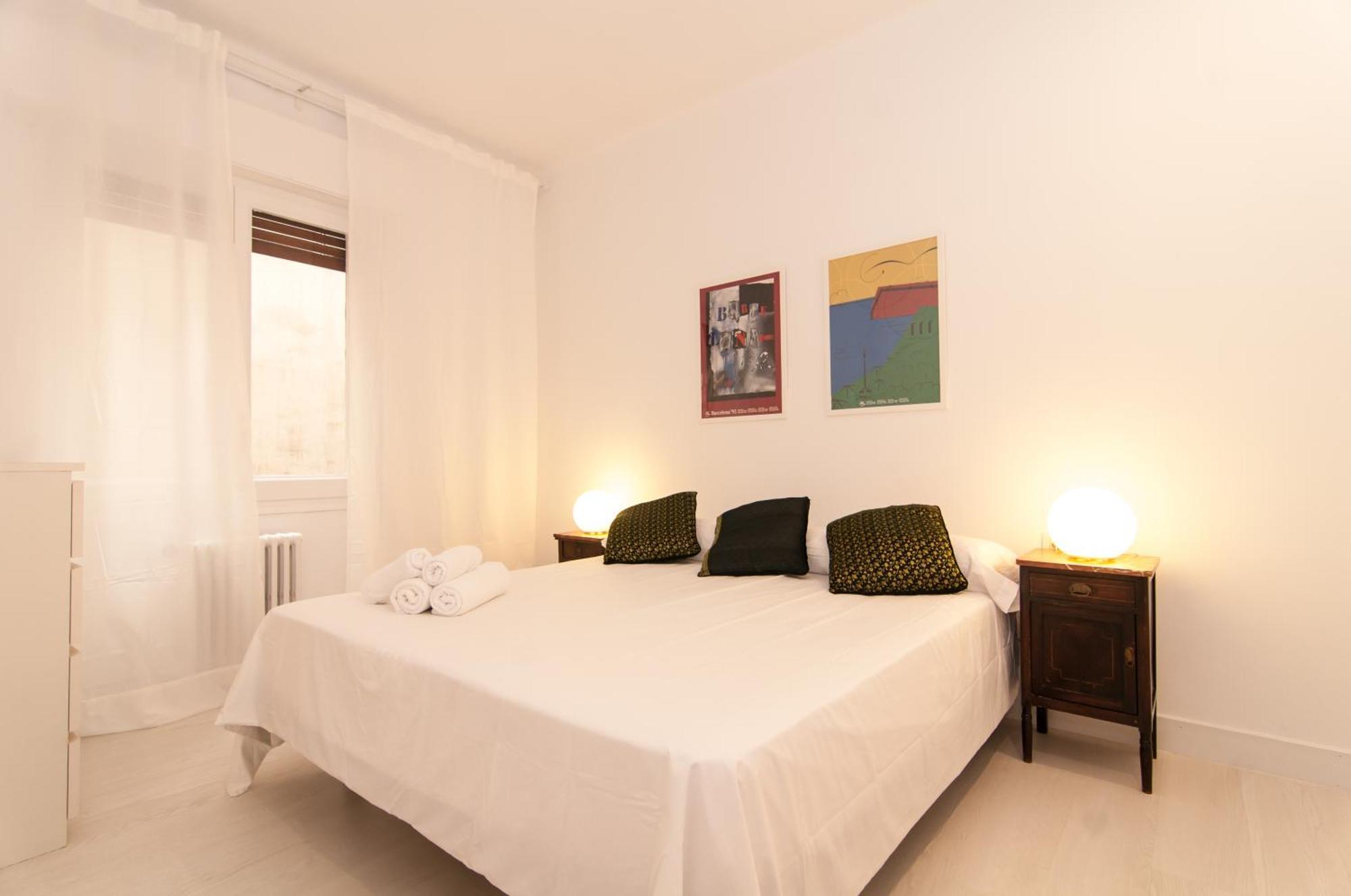 Weflating Ramblas Barcelona Room photo