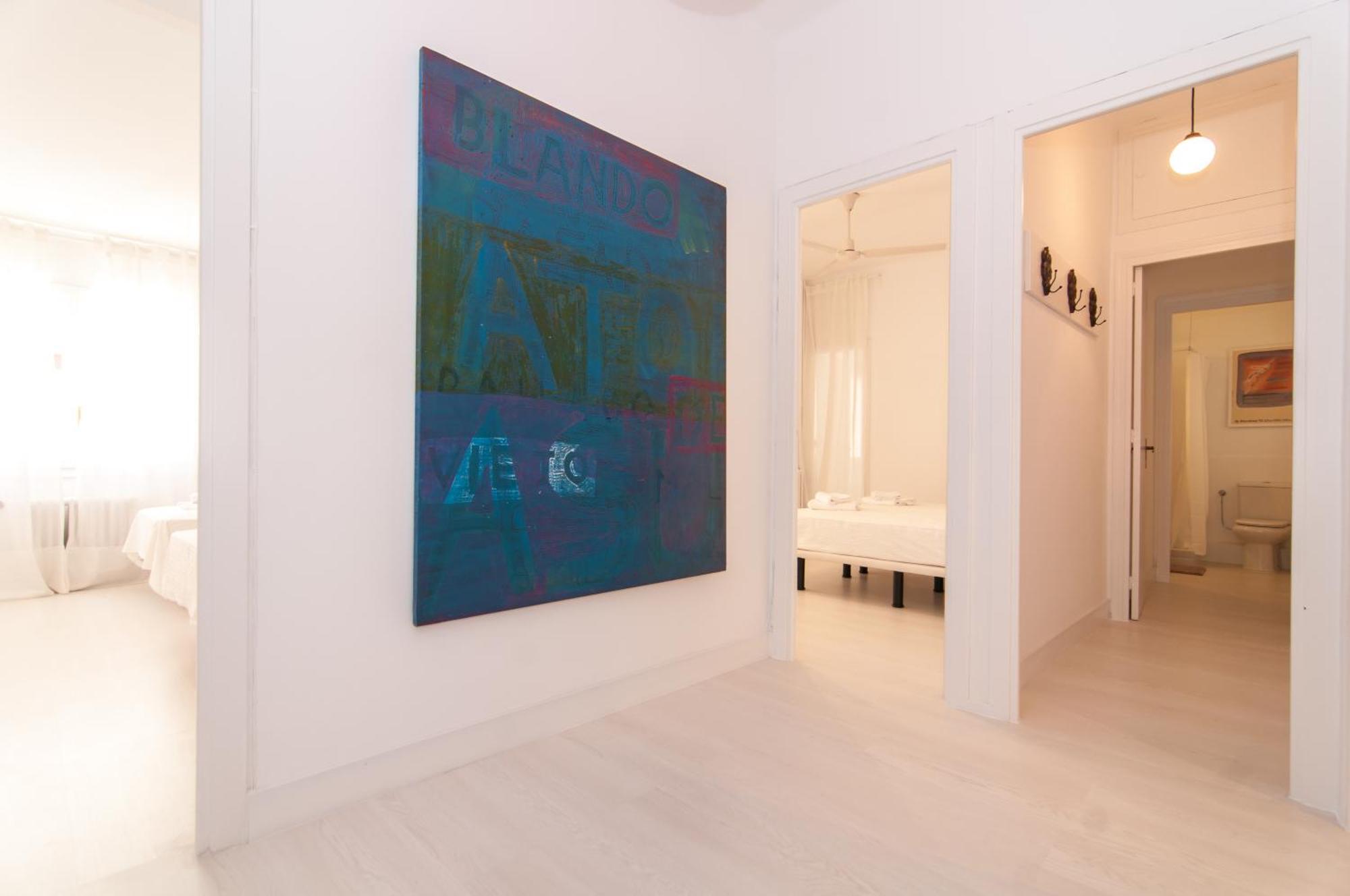 Weflating Ramblas Barcelona Room photo